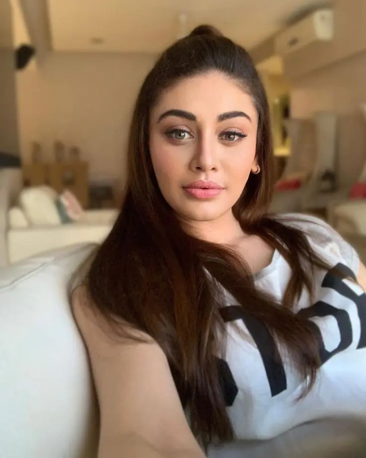 Shefali Jariwala: Biography and Wealth